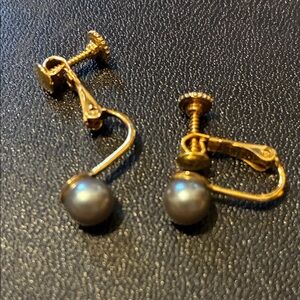 Vintage Gray Faux Pearl Screw-Back Earrings | Mid-Century Patented Clip